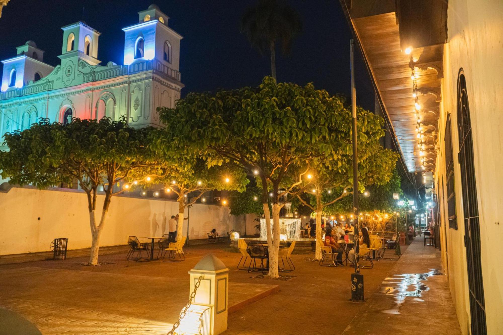 La Casa De Mamapan Hotel Colonial Ahuachapán 外观 照片