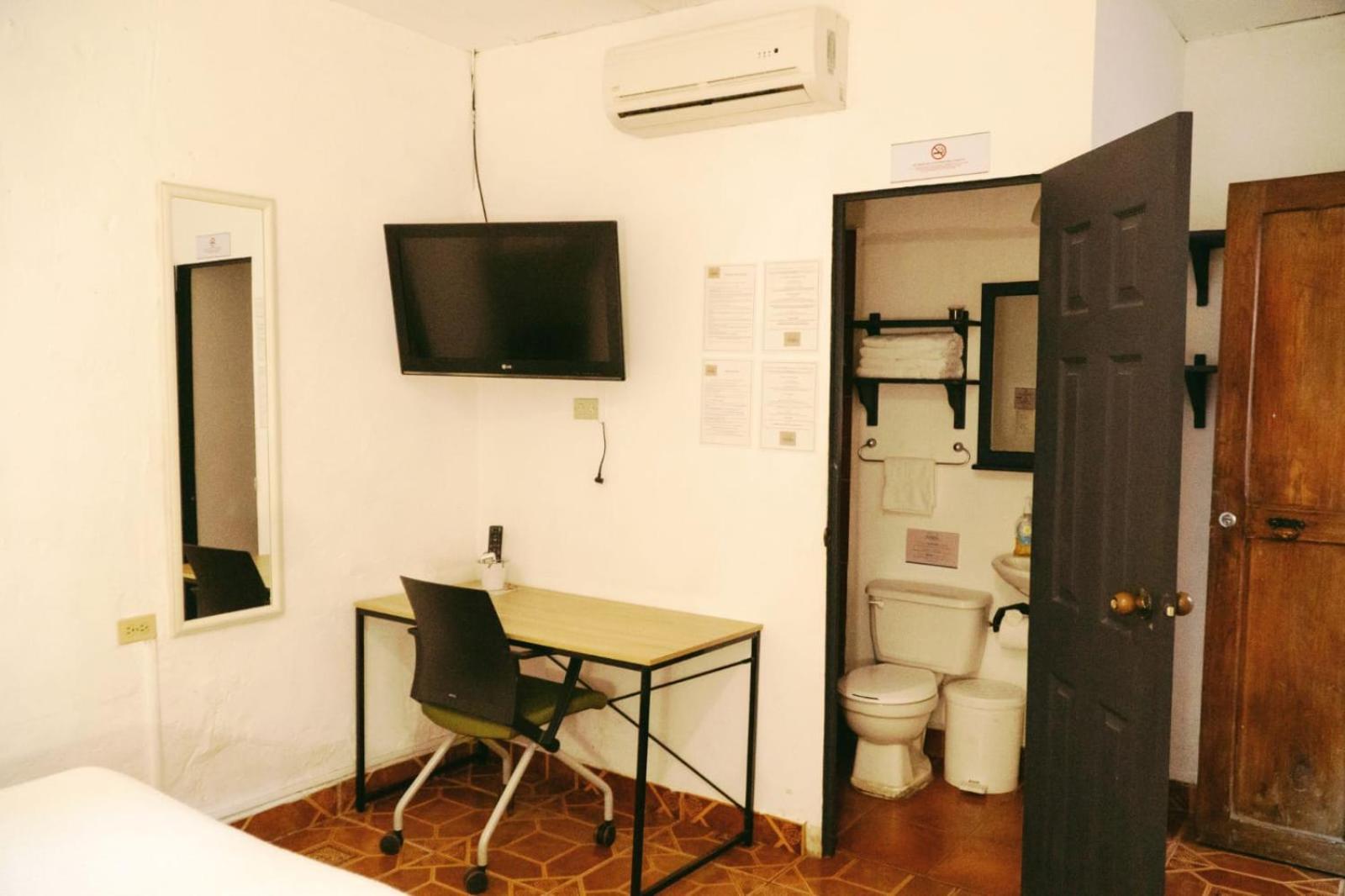 La Casa De Mamapan Hotel Colonial Ahuachapán 外观 照片